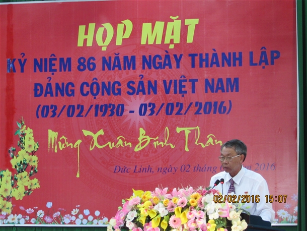 Đ/c Huỳnh Đa Trung - TUV, Bí thư Huyện ủy phát biểu ôn lại truyền thống vẻ vang của Đảng qua 86 năm xây dựng và phát triển