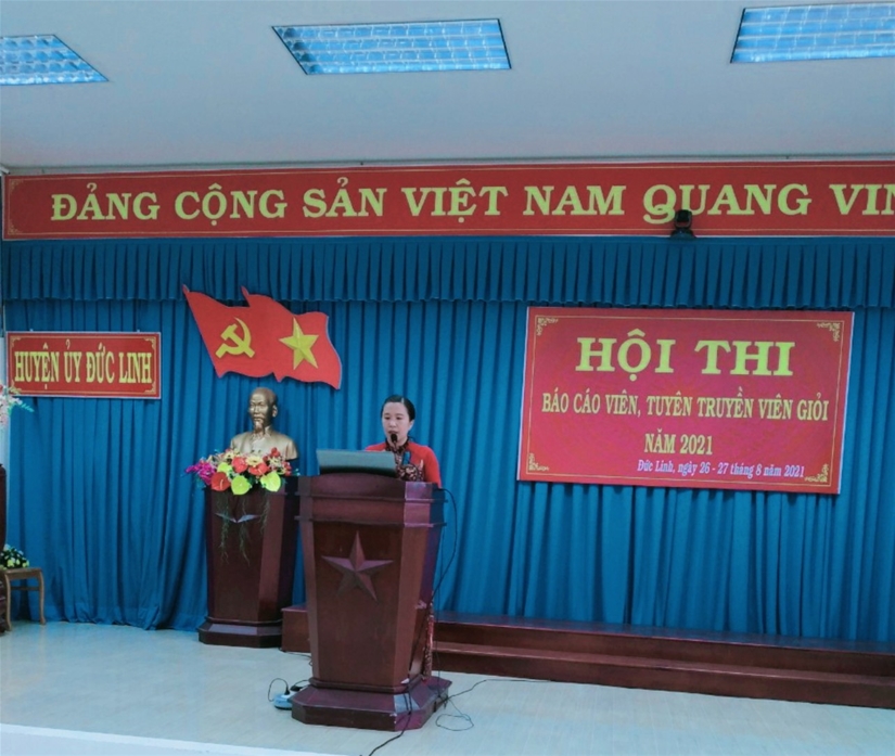 Thí sinh Bùi Thị Thiện Thy - Đảng bộ Bệnh viện Đa khoa Khu vực Nam Bình Thuận đạt giải nhất